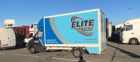 How to ship household goods overseas